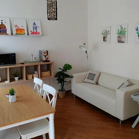 شقة Ai Murales